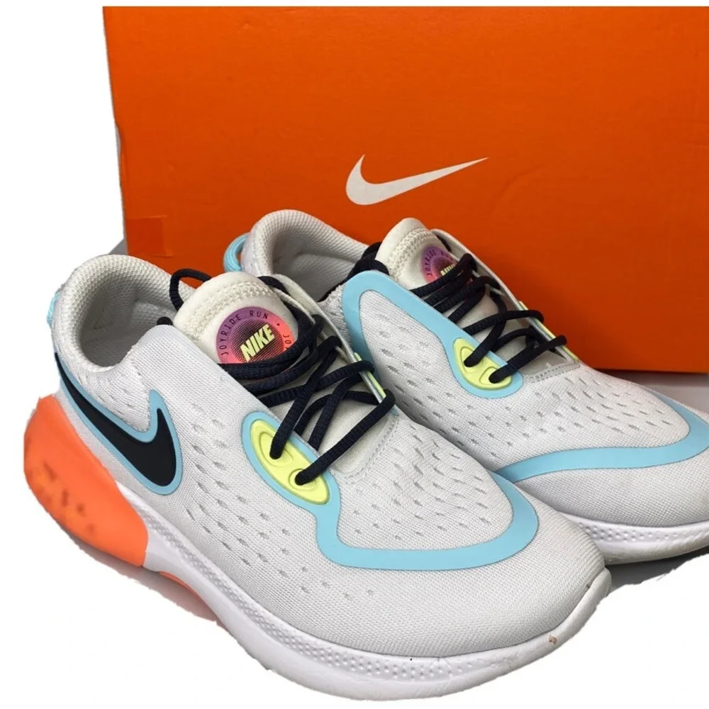 Nike Joyride Dual Run Women Sz 7 Running Shoes CD4363-102 Summit White/Sapphire